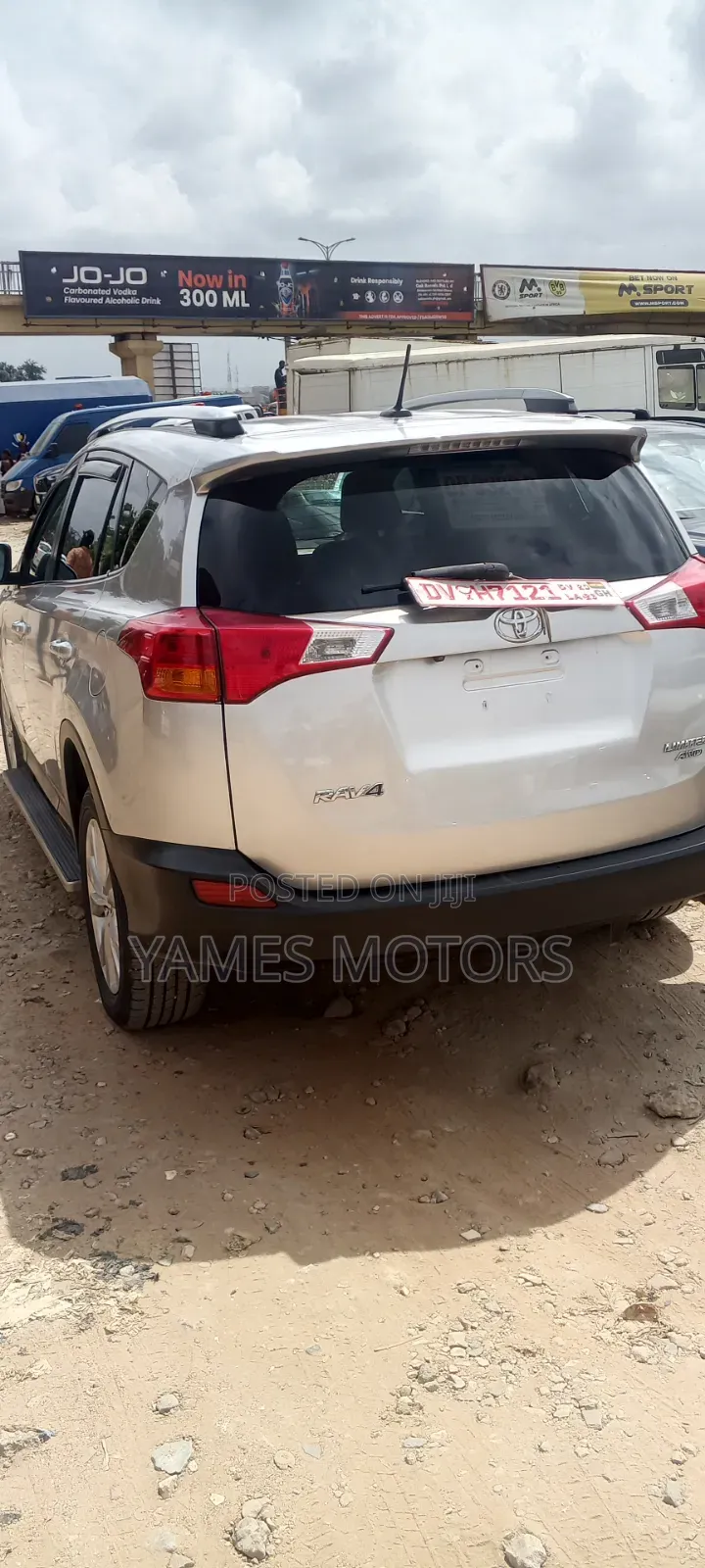 Toyota RAV4 Limited 4dr SUV AWD (2.5L 4cyl 6A) 2015 Silver