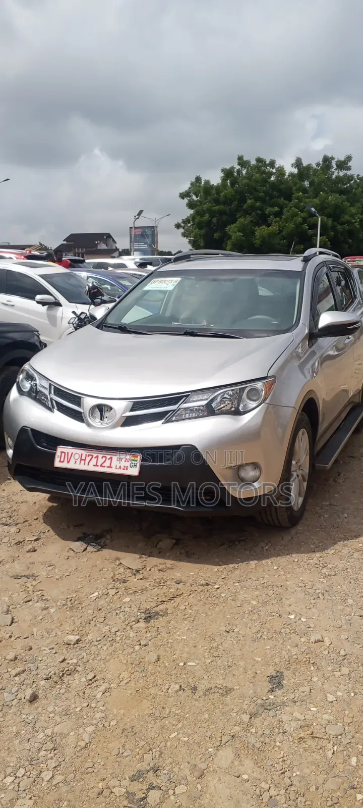 Toyota RAV4 Limited 4dr SUV AWD (2.5L 4cyl 6A) 2015 Silver