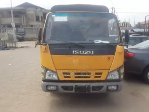 Isusu Heavy Truck
