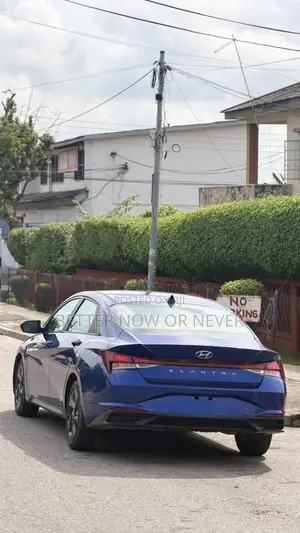 Hyundai Elantra SEL 2021 Blue