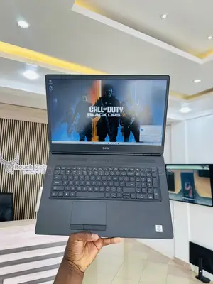 Laptop Dell Precision 7750 64GB Intel Core i7 SSD 512GB