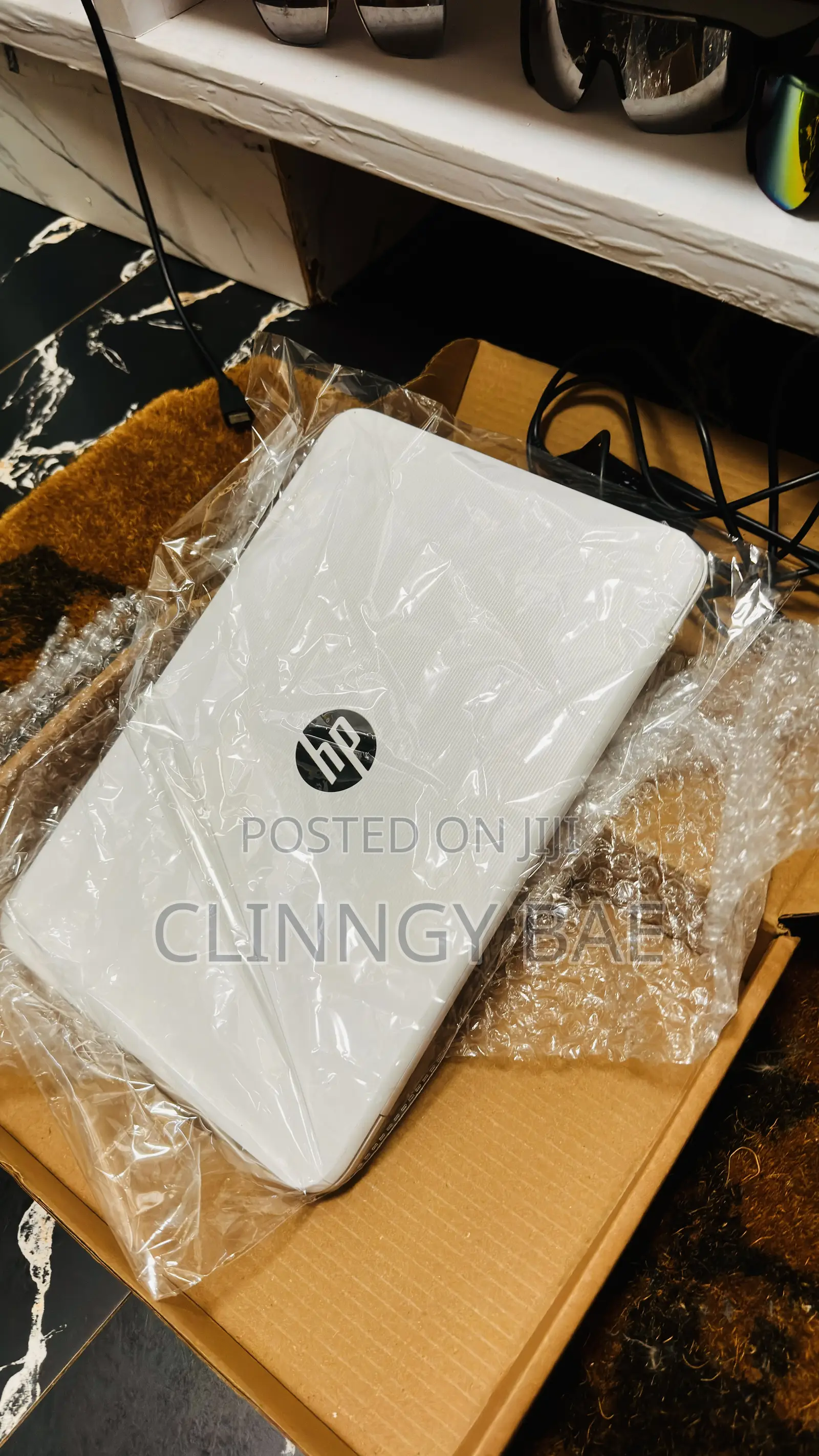 New Laptop HP Stream 11 4GB Intel Celeron HDD 256GB