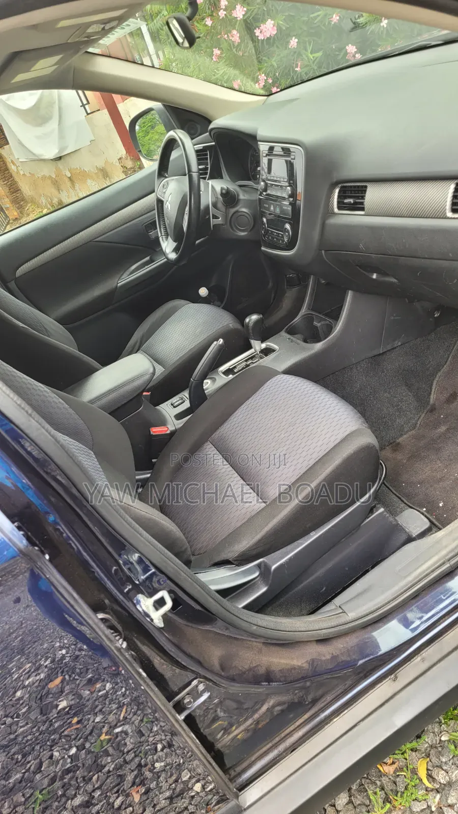 Mitsubishi Outlander 2017 Blue
