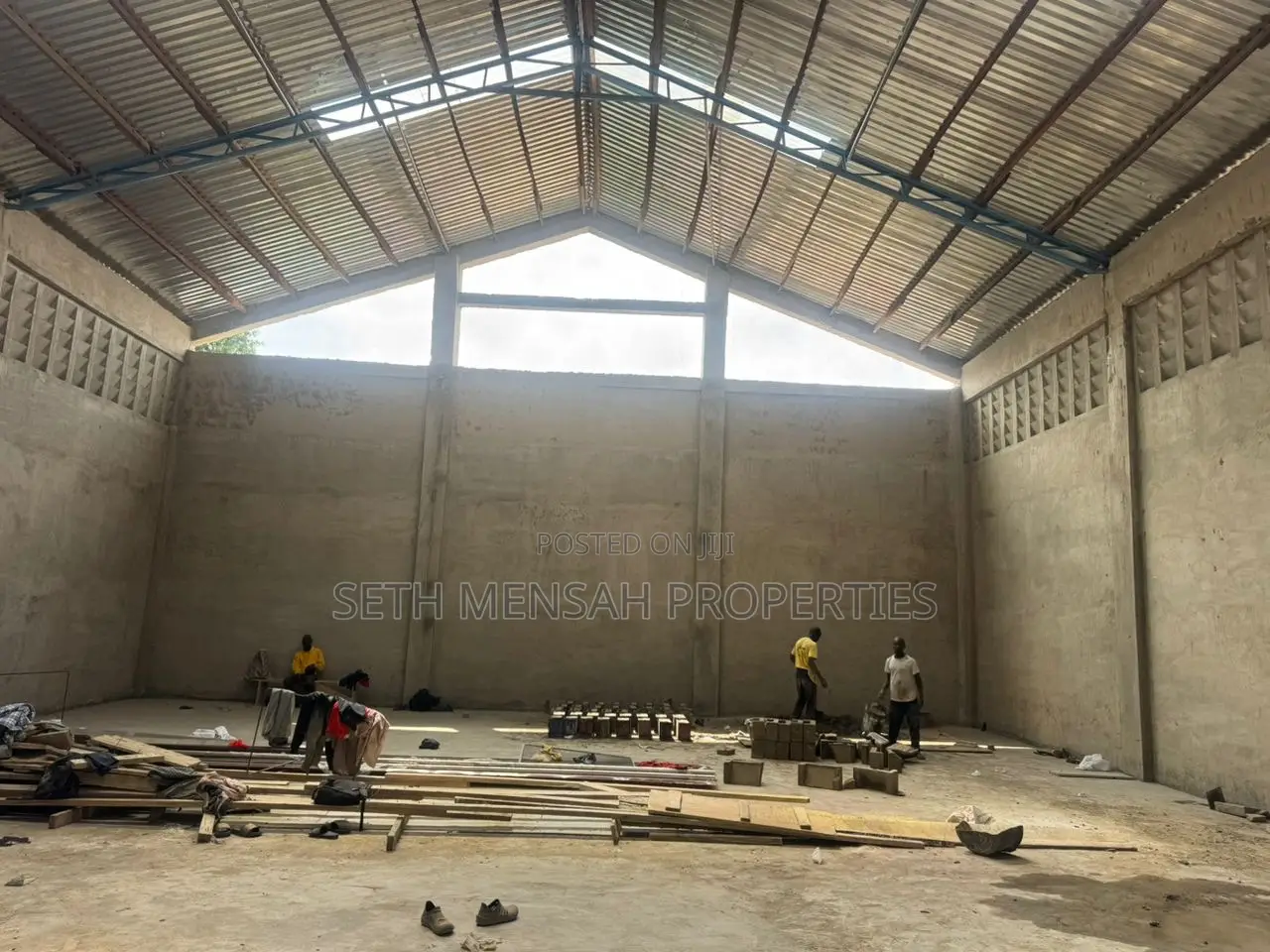 500 Square Meters Warehouse for Rent at Achimota Mile7