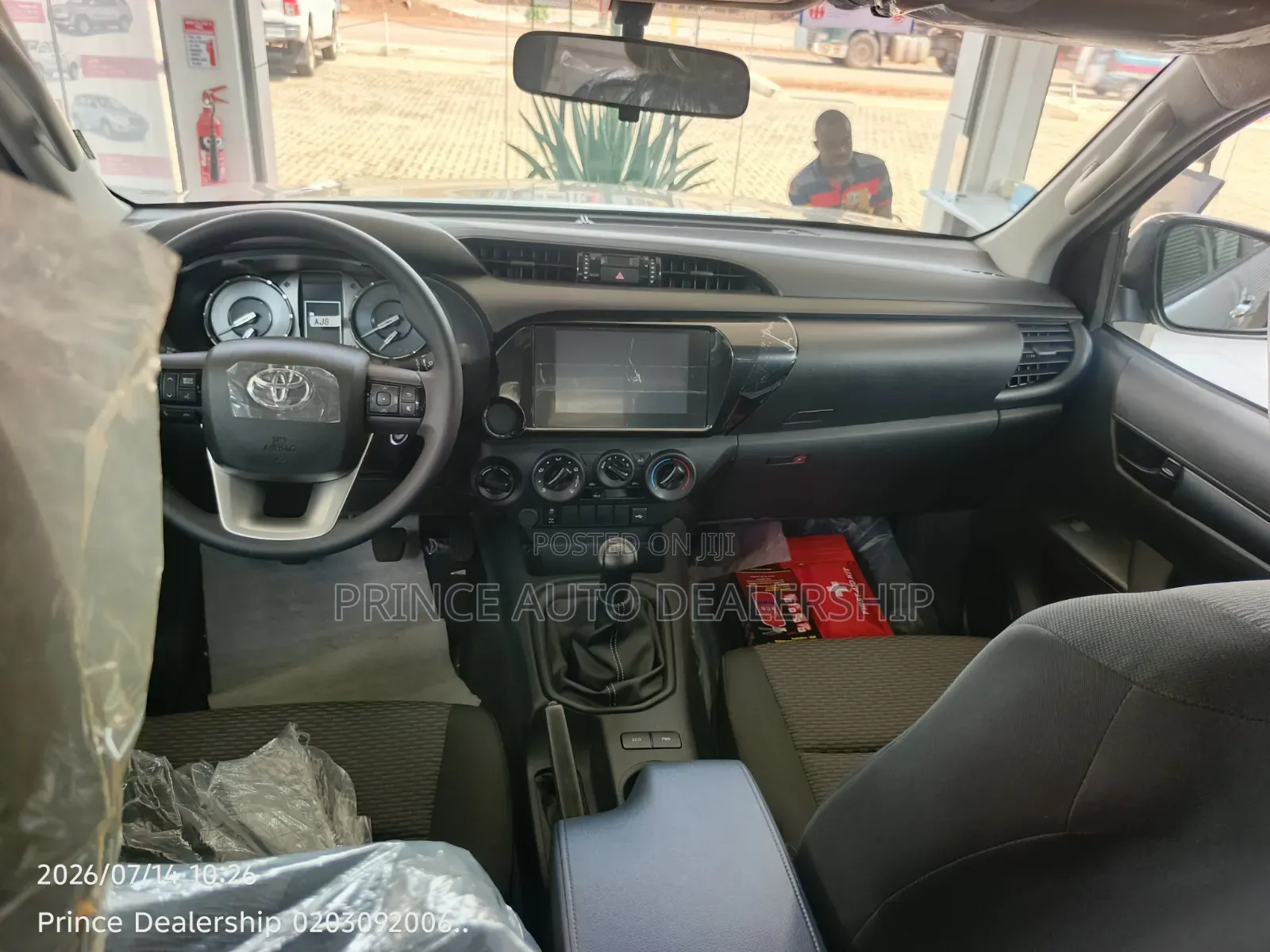 New Toyota Hilux 2025 Silver