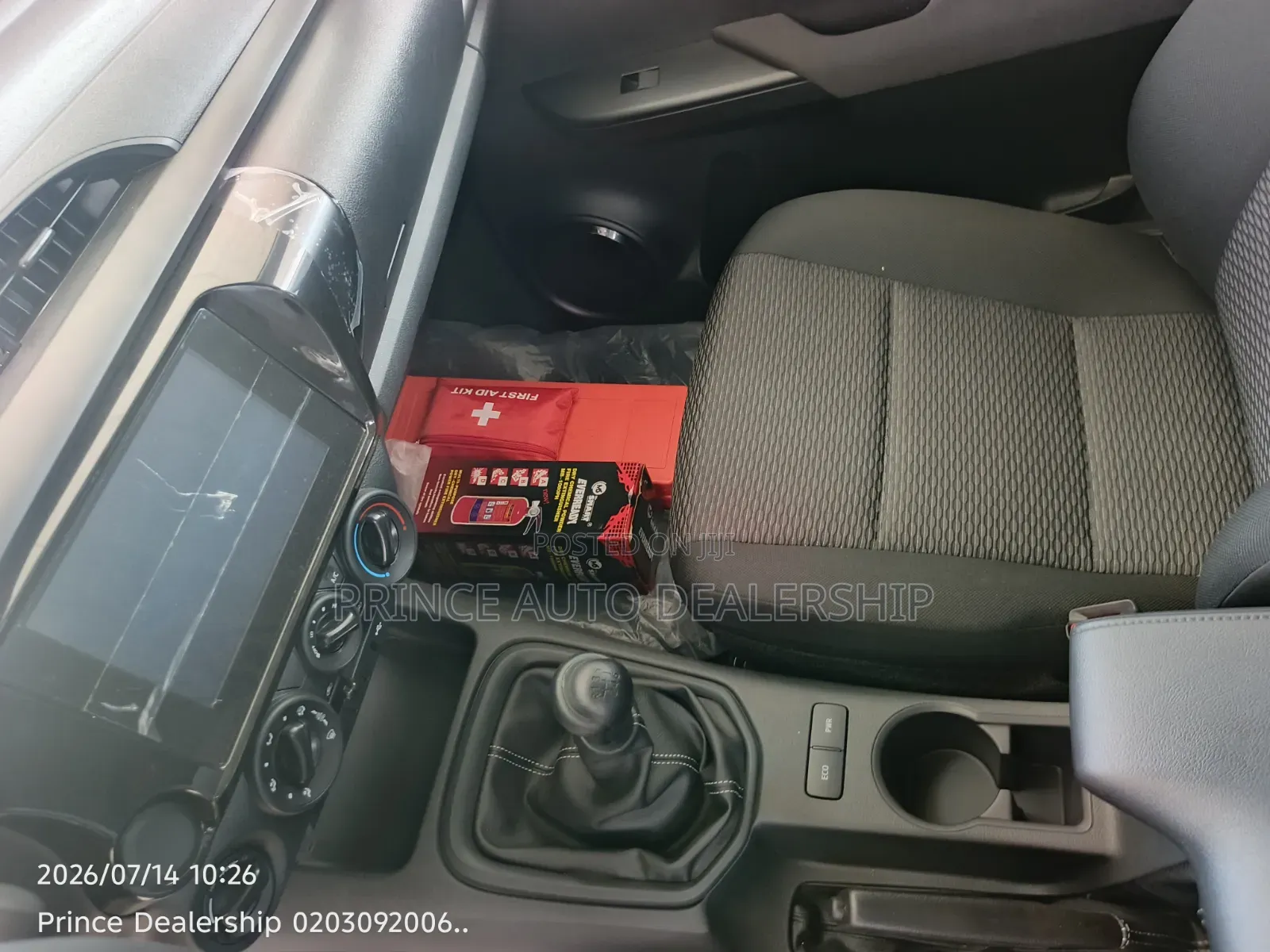 New Toyota Hilux 2025 Silver