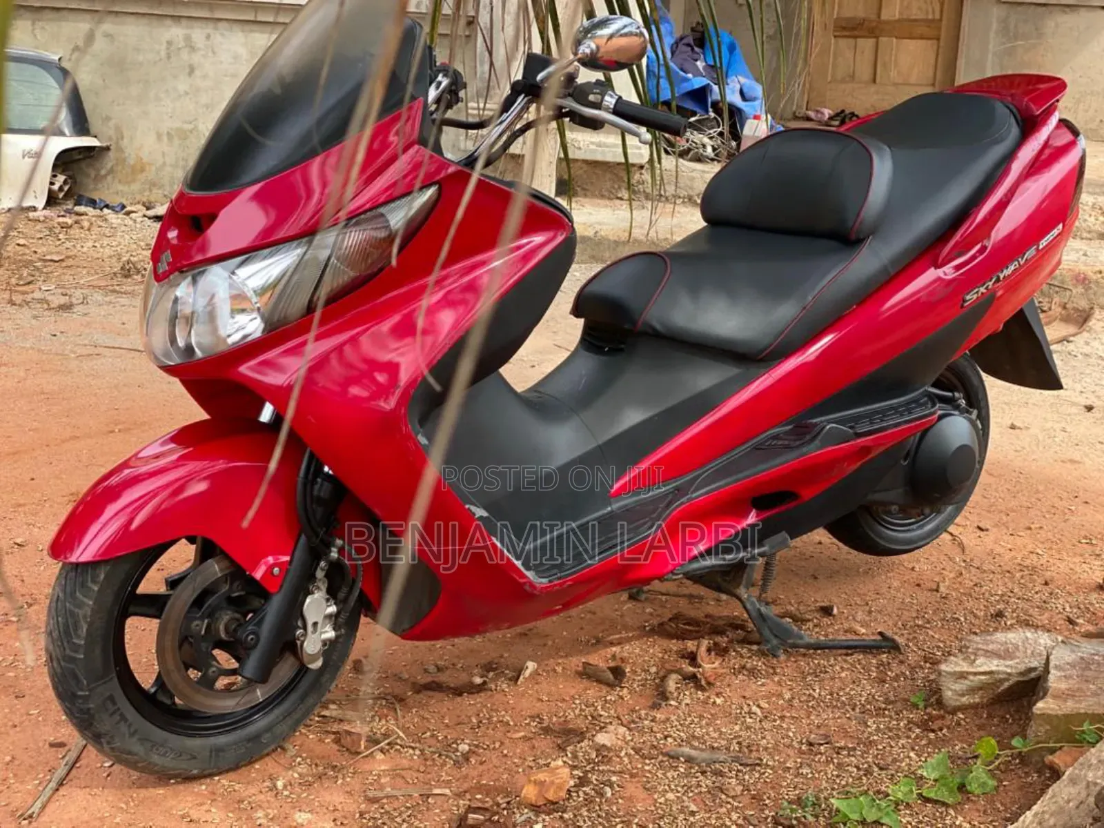 Suzuki Burgman 2020 Red