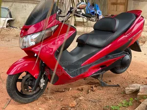 Suzuki Burgman 2020 Red
