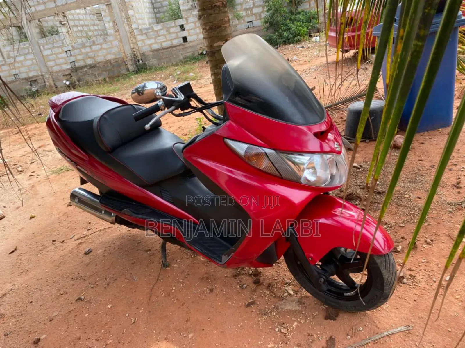 Suzuki Burgman 2020 Red