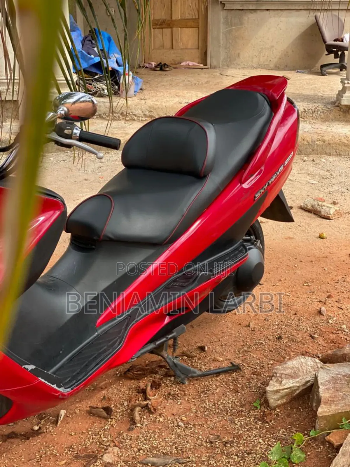 Suzuki Burgman 2020 Red