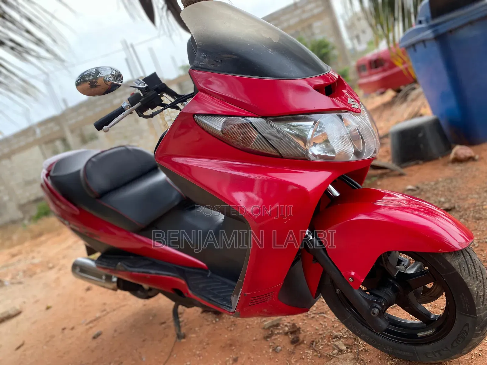 Suzuki Burgman 2020 Red
