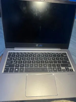 Laptop Asus ZenBook UX430UQ 8GB Intel Core i7 SSD 128GB