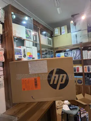 New Laptop HP 17-3000 16GB Intel Core i7 SSD 1T