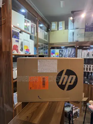 New Laptop HP 17-3000 16GB Intel Core i7 SSD 1T
