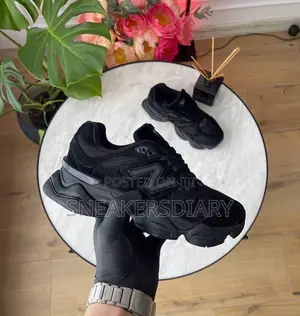 9060 Black NB
