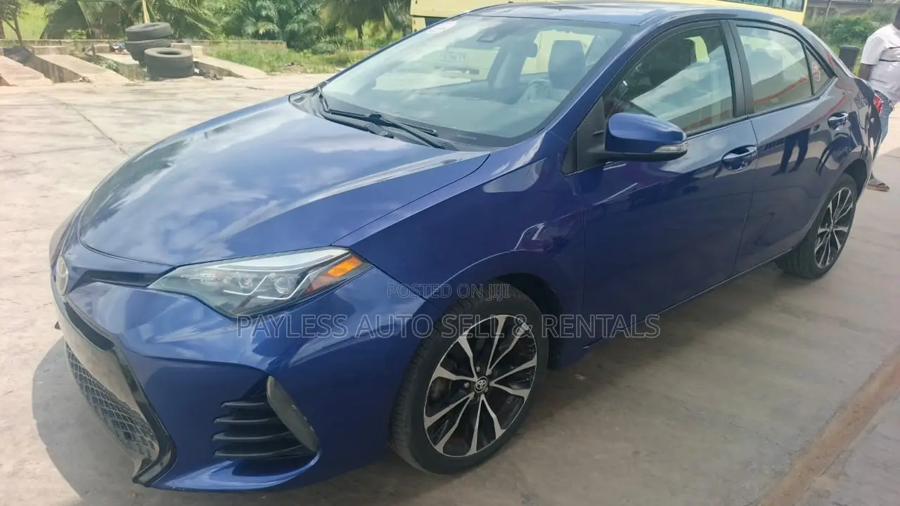 Toyota Corolla SE Special Edition 4dr Sedan (1.8L 4cyl CVT) 2017 Blue