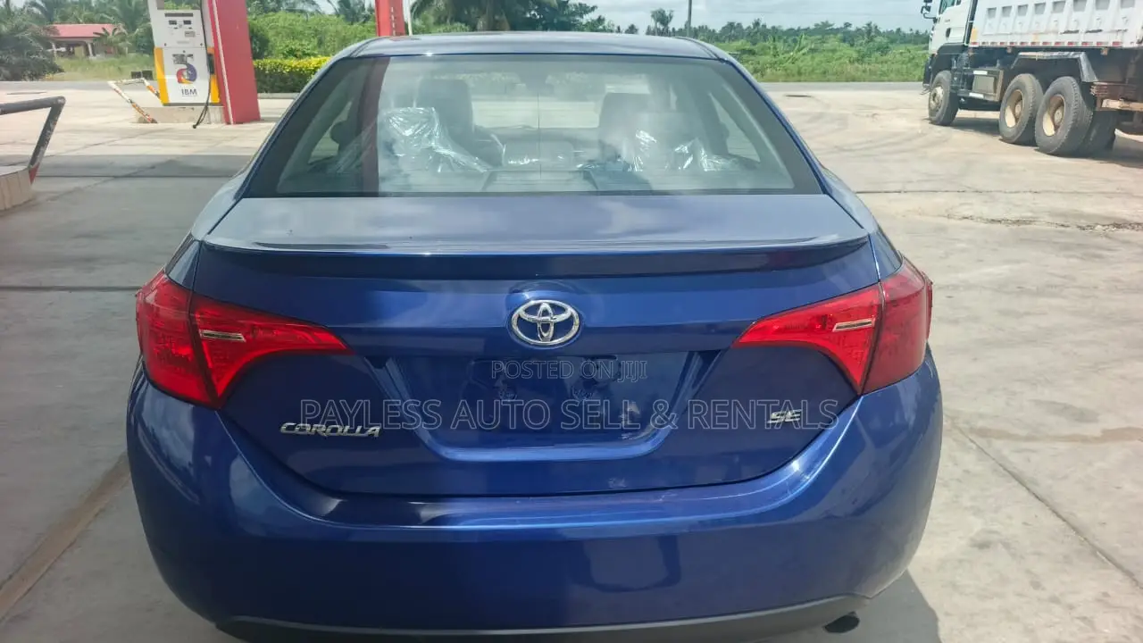 Toyota Corolla SE Special Edition 4dr Sedan (1.8L 4cyl CVT) 2017 Blue
