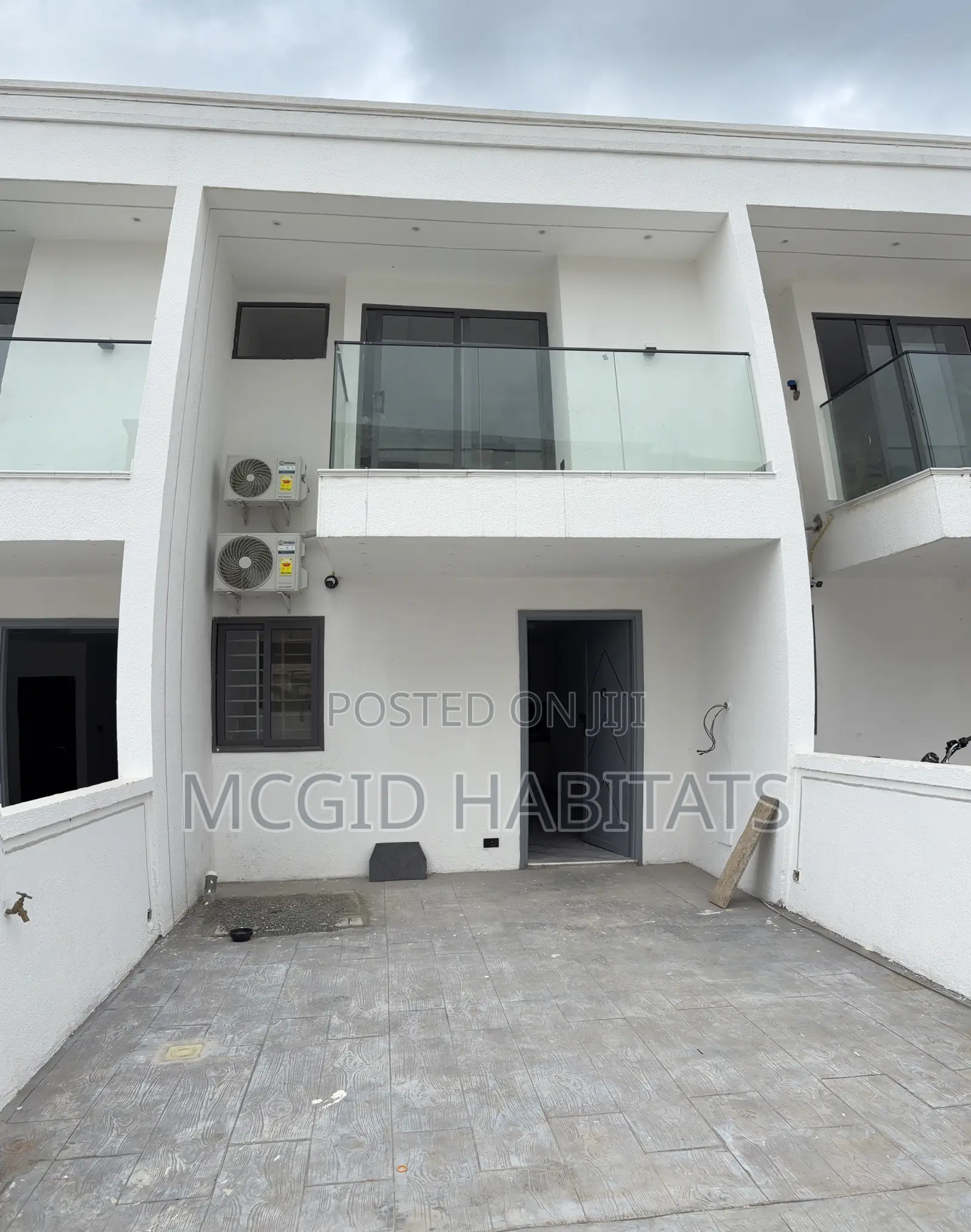 2bdrm House in Ashaley Botwe for sale