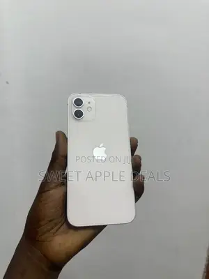 Apple iPhone 12 64 GB White