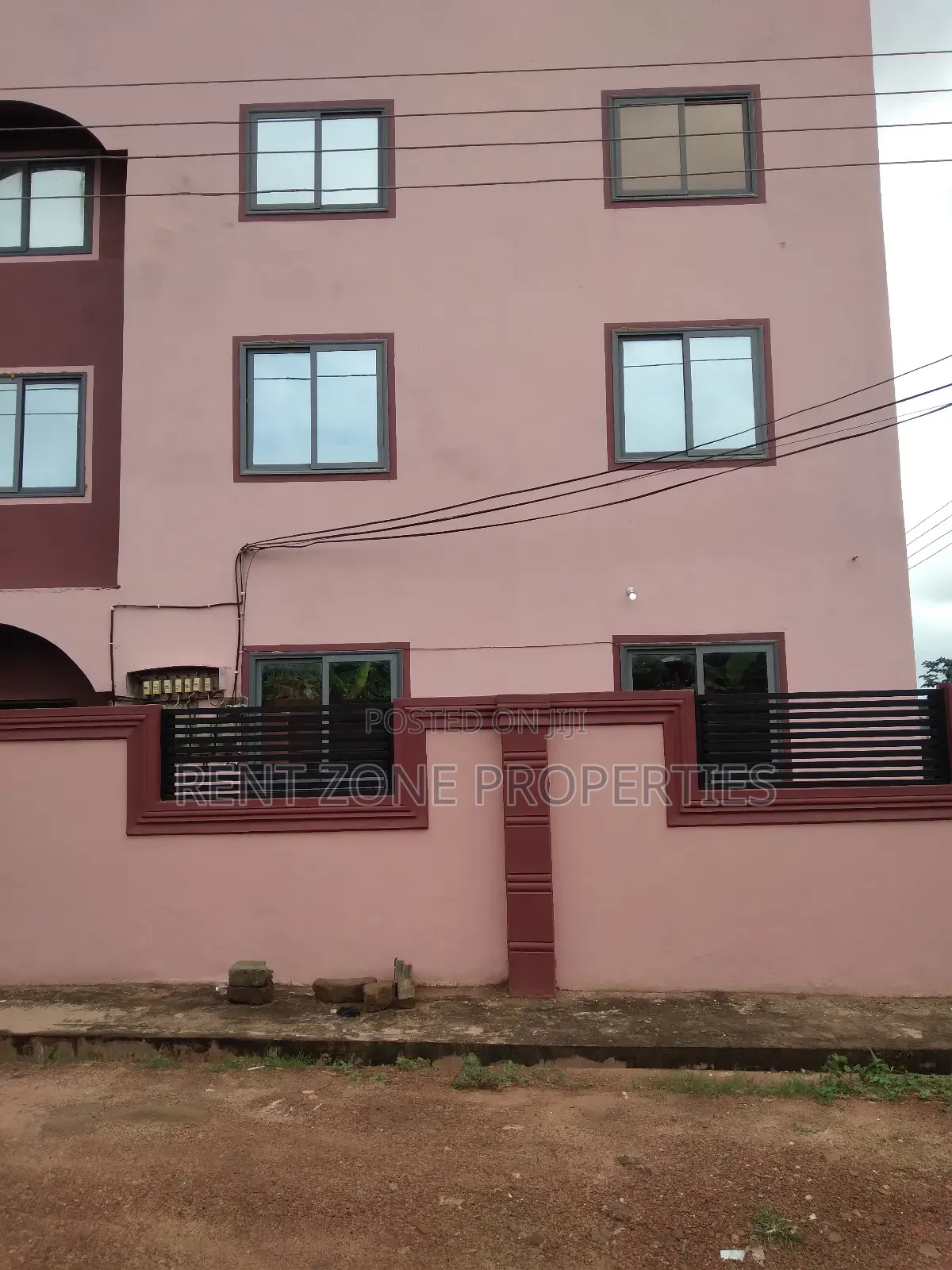 2bdrm Apartment in Ofankor for rent