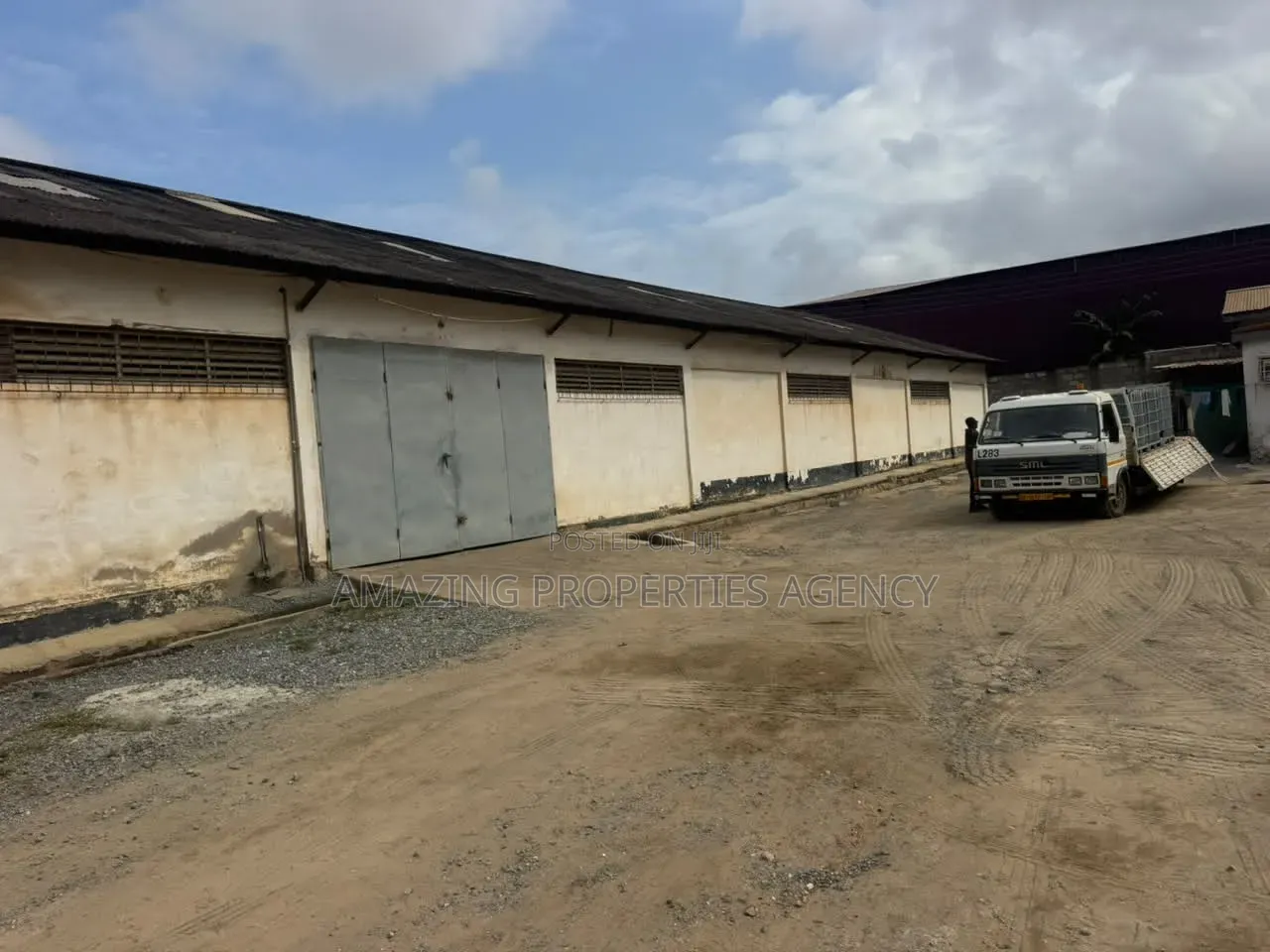 1350 SQM Warehouse for Rent at Achimota Mile 7