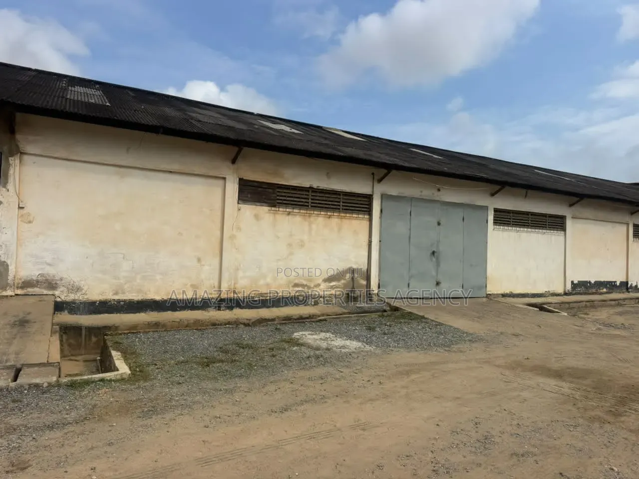 1350 SQM Warehouse for Rent at Achimota Mile 7