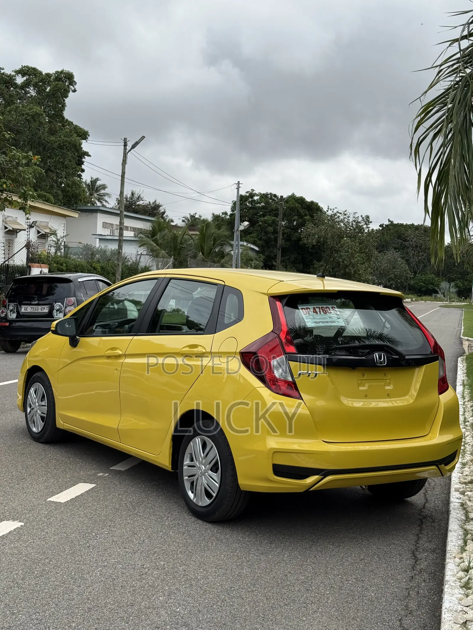 Honda Fit LX 2018 Yellow
