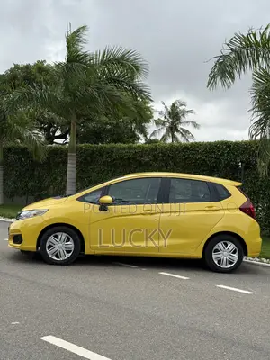 Honda Fit LX 2018 Yellow