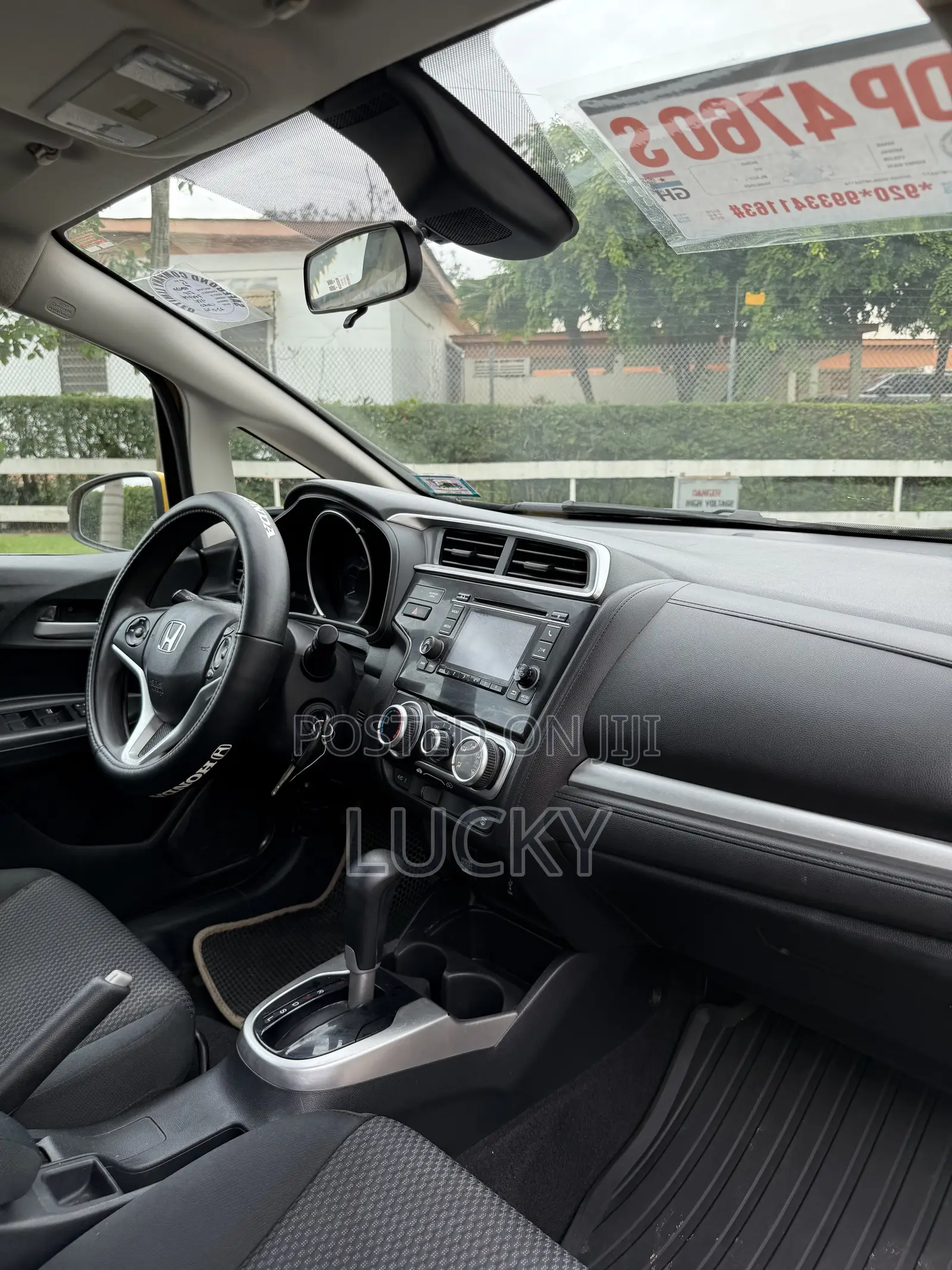 Honda Fit LX 2018 Yellow