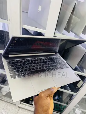 Laptop Lenovo ThinkBook 15 12GB AMD Ryzen 3 SSD 256GB