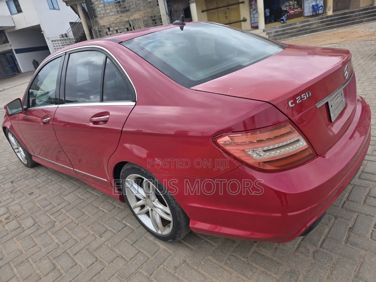 Mercedes-Benz C250 2013 Red