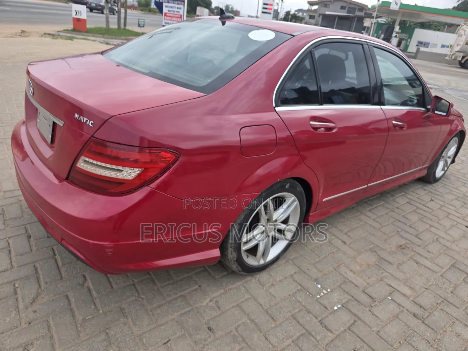Mercedes-Benz C250 2013 Red