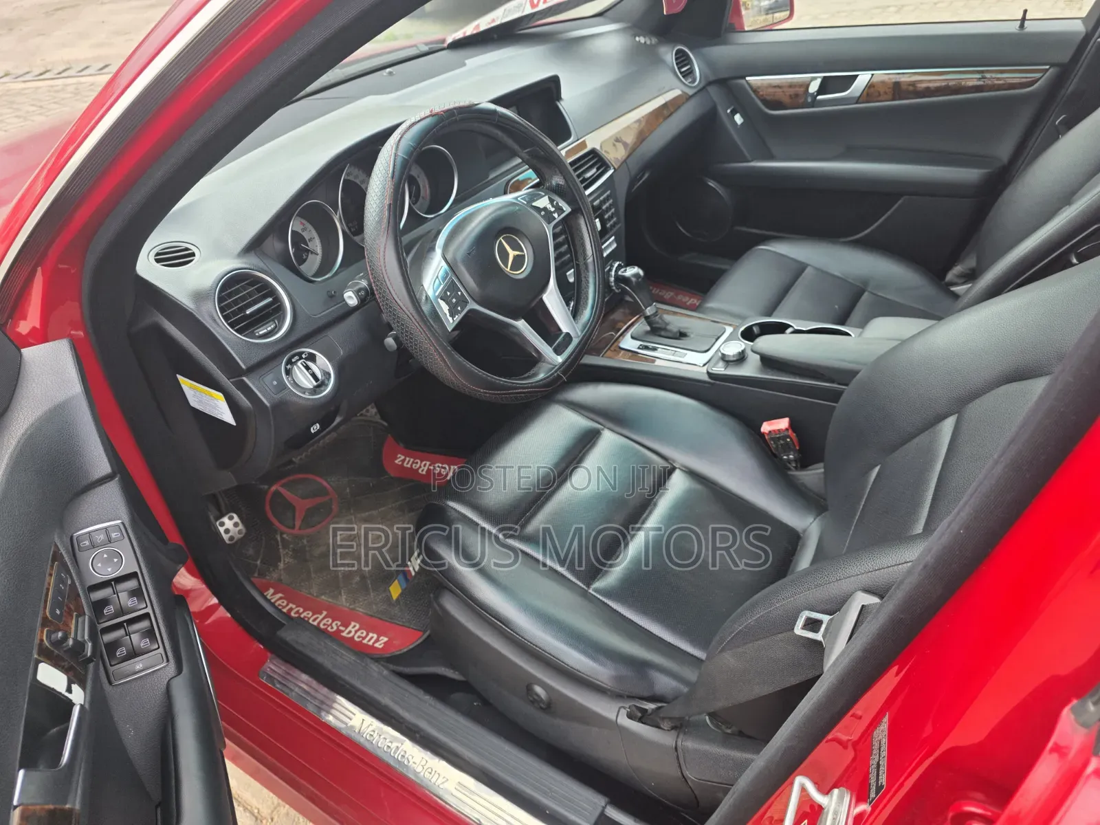 Mercedes-Benz C250 2013 Red