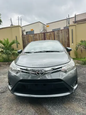 Toyota Yaris 2015 Gray