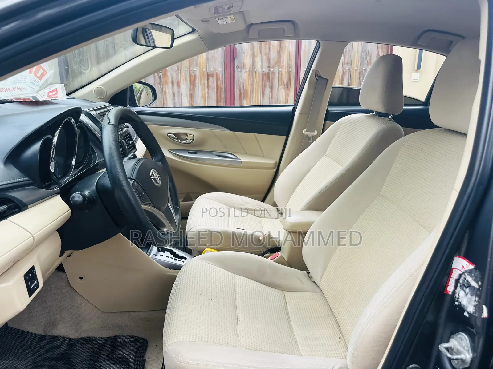 Toyota Yaris 2015 Gray