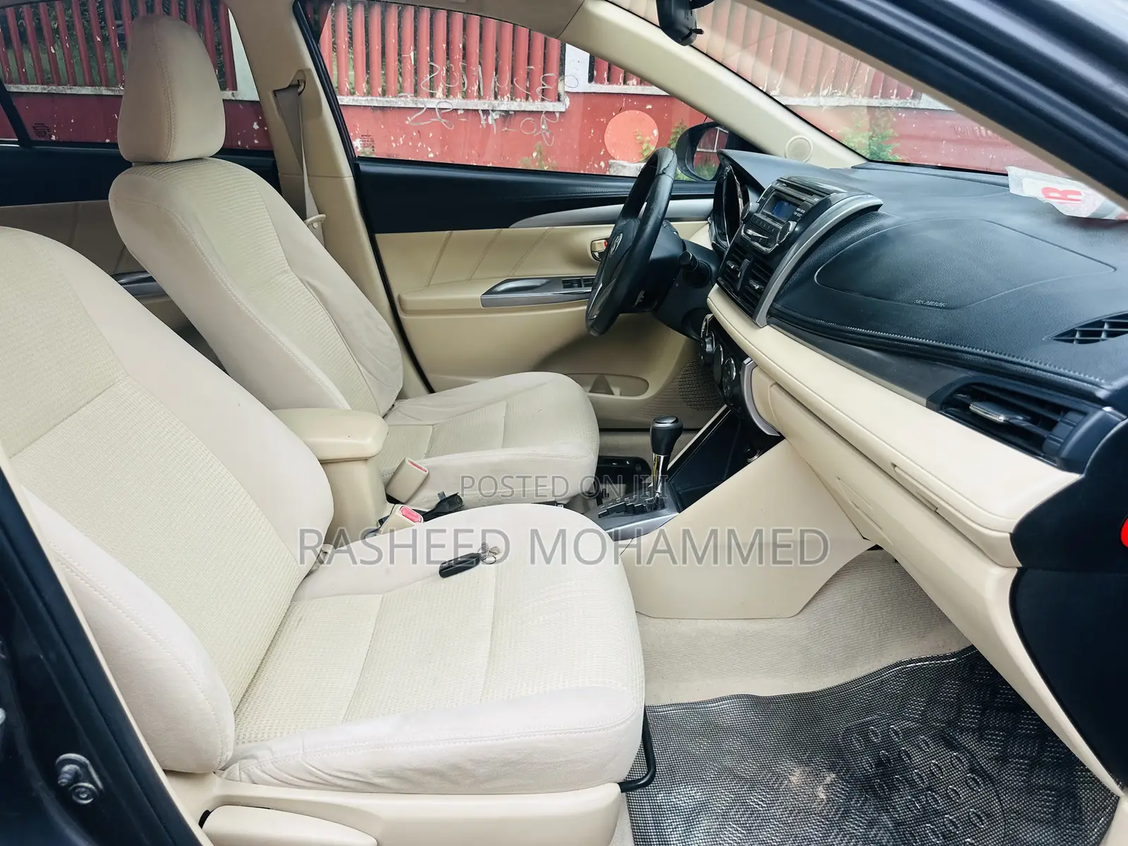 Toyota Yaris 2015 Gray