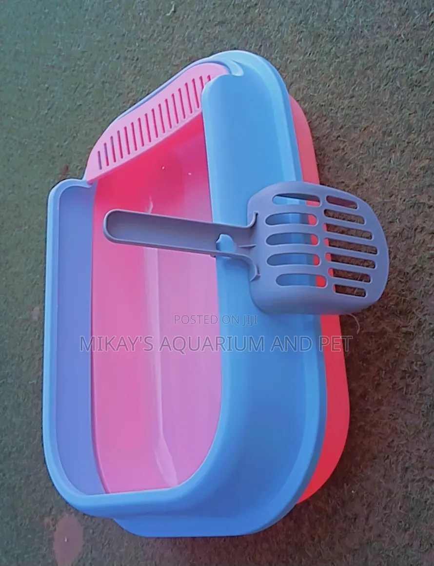 Spacious and Quality Litter Box