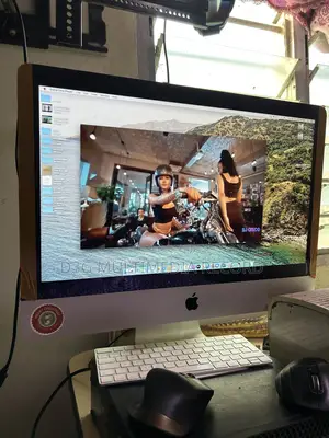 Desktop Computer Apple iMac 8GB Intel Core i5 HDD 1T