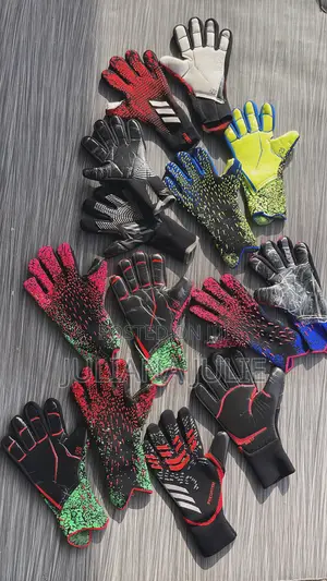 Original Goalkeeper Gloves Available at Cool Price