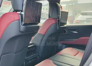 Toyota Land Cruiser 2025 White