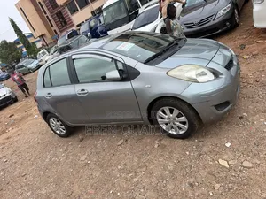 Toyota Yaris 2010 Gray