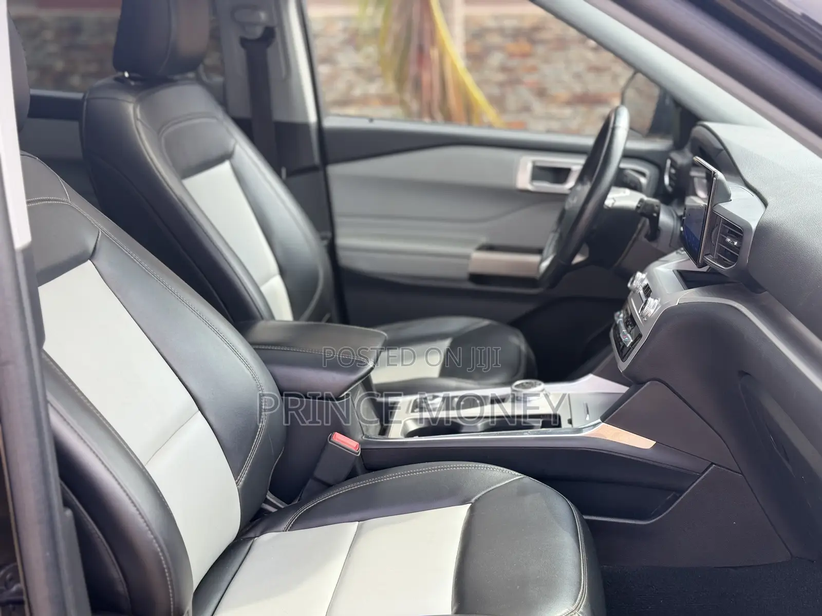 Ford Explorer 2023 Black