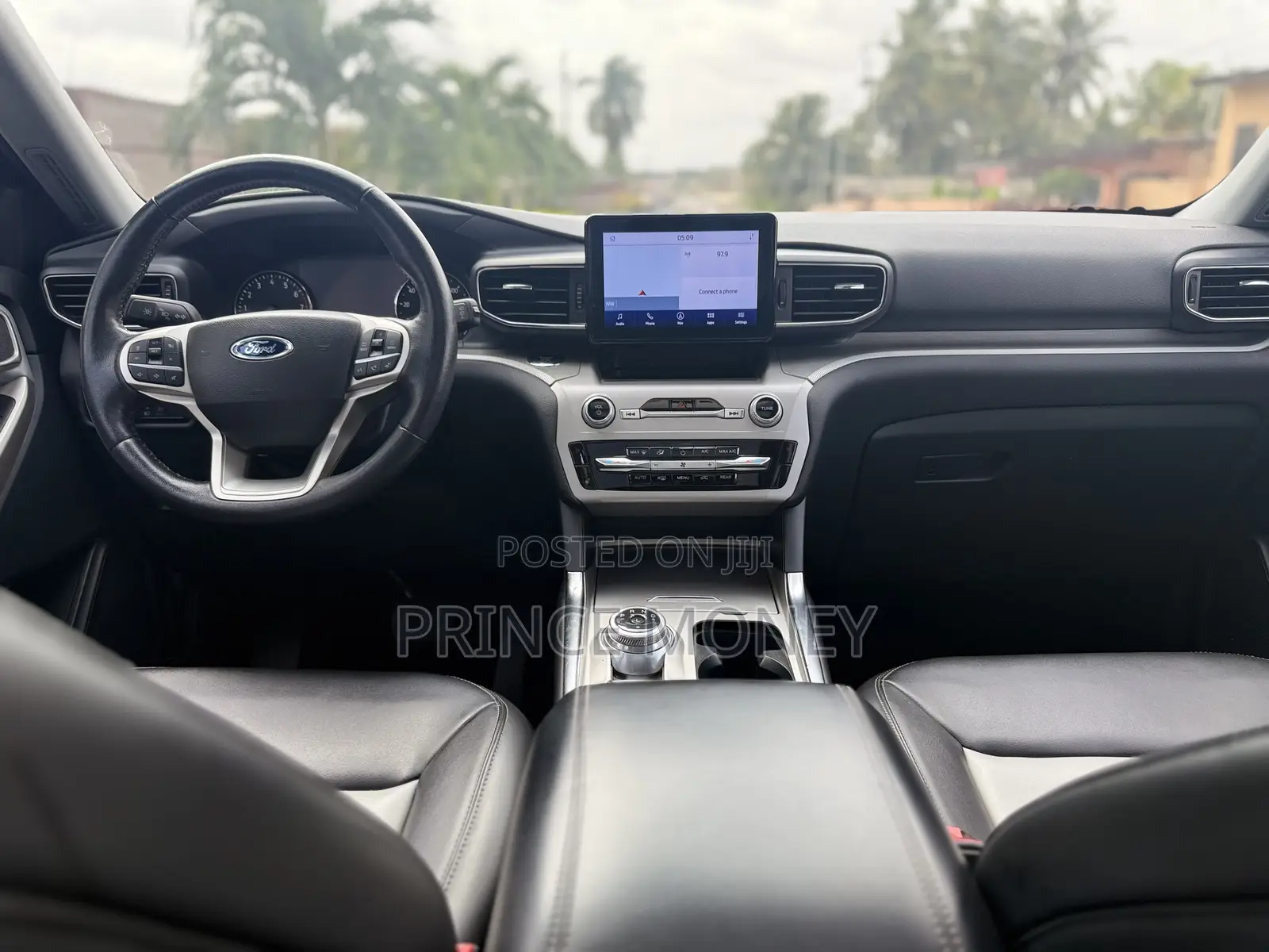 Ford Explorer 2023 Black