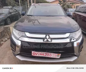 Mitsubishi Outlander 2018 Blue
