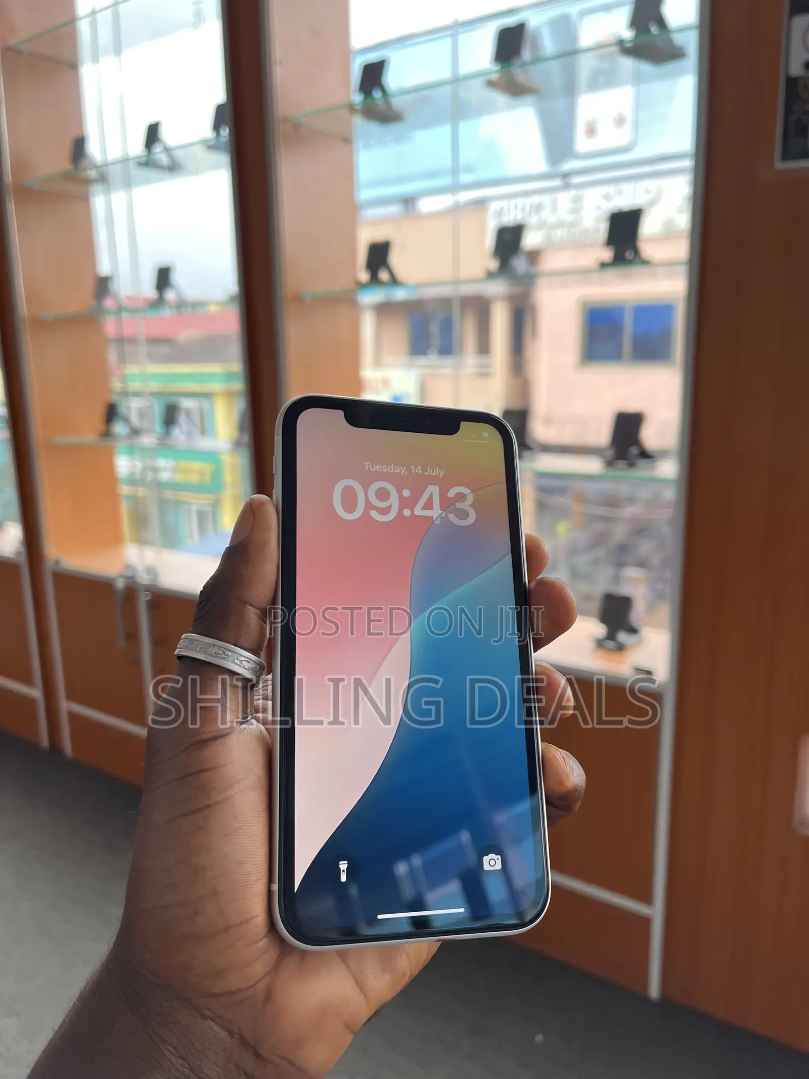 Apple iPhone XR 64 GB White