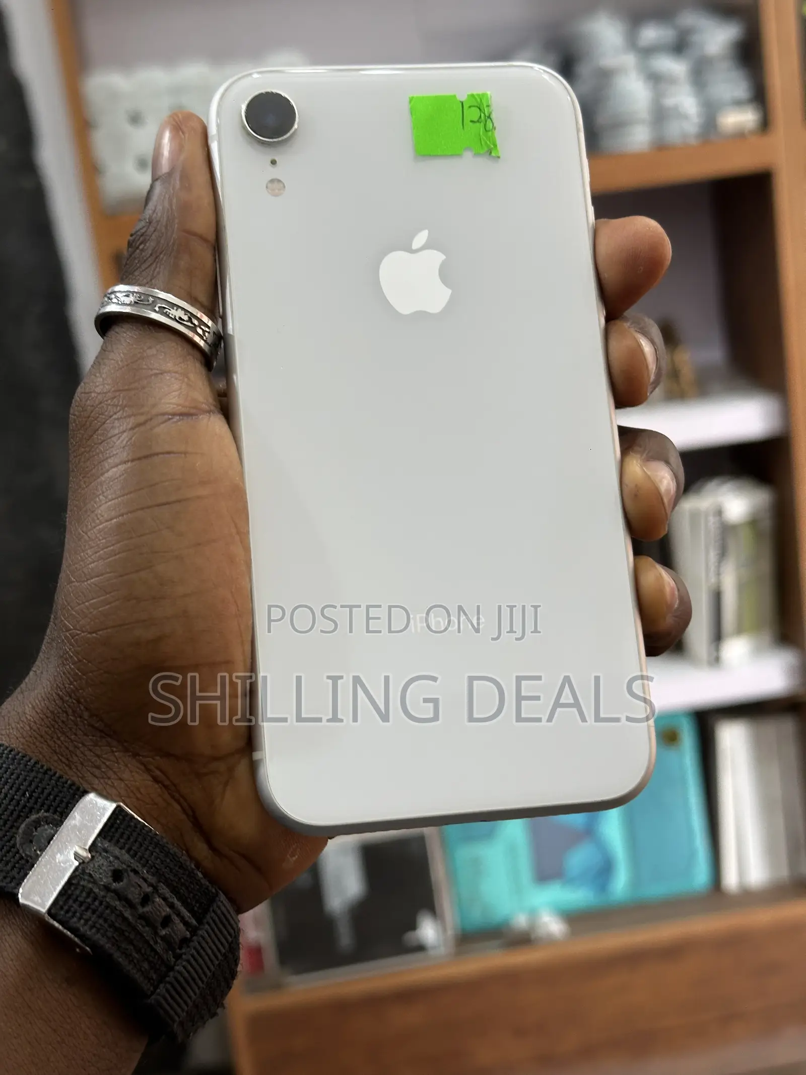 Apple iPhone XR 64 GB White