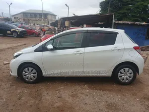 Toyota Vitz 2012 White
