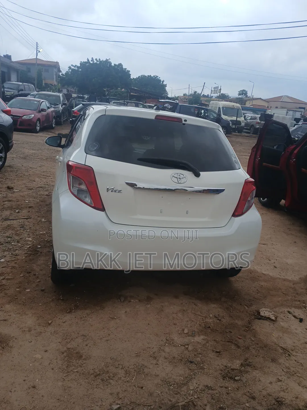 Toyota Vitz 2012 White