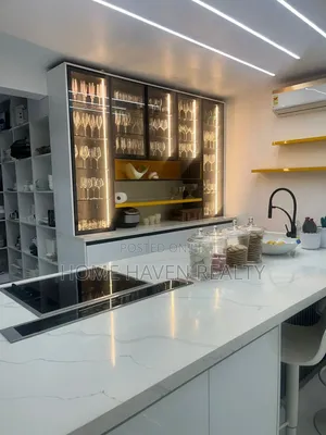 5bdrm House in Airport Hills for sale