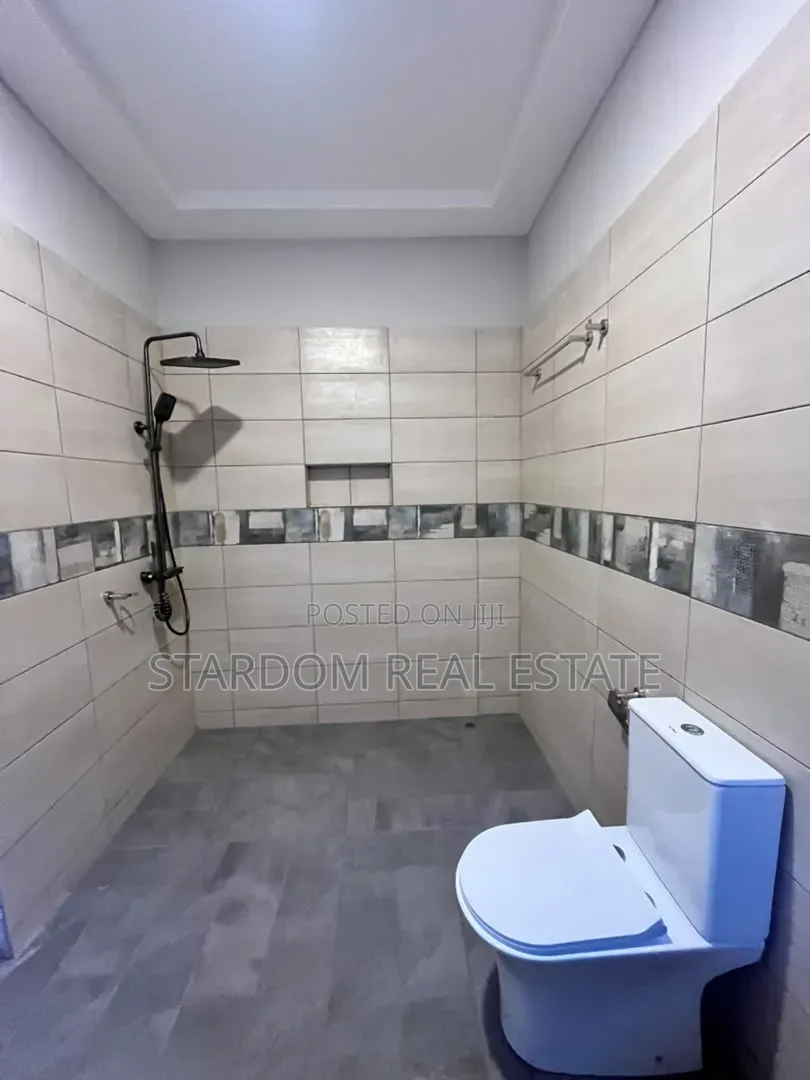 3bdrm Duplex in Oyarifa, Ghana Flag for rent